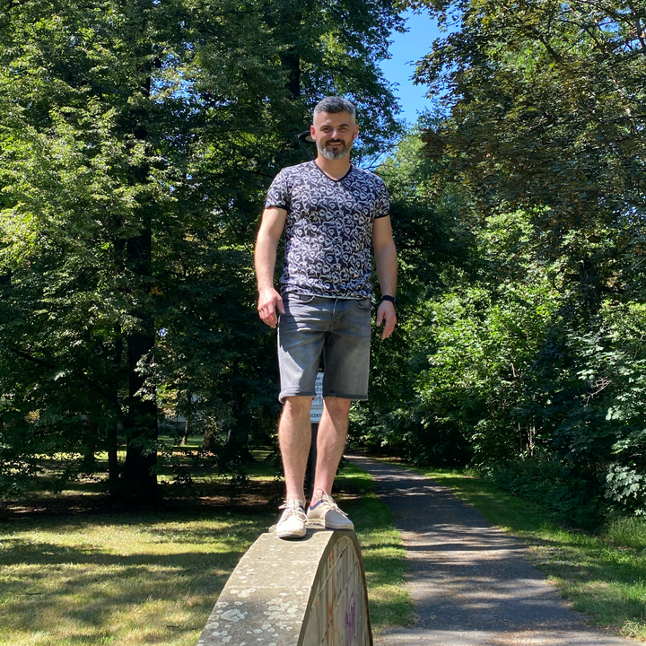 Petrova cesta k rovnováze rozhodnosti